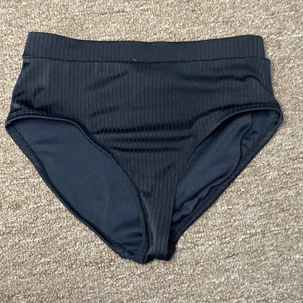 Selling high wasted childrens bottoms